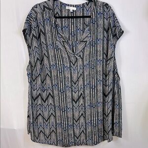DR2 Sleeveless black and blue lightweight top size 3X like new